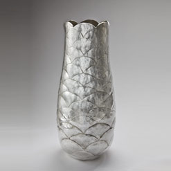 Improvidence vase